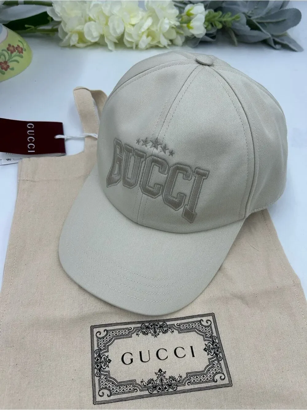 Unisex, Gucci, cotton embroidered logo baseball cap size medium adjustable